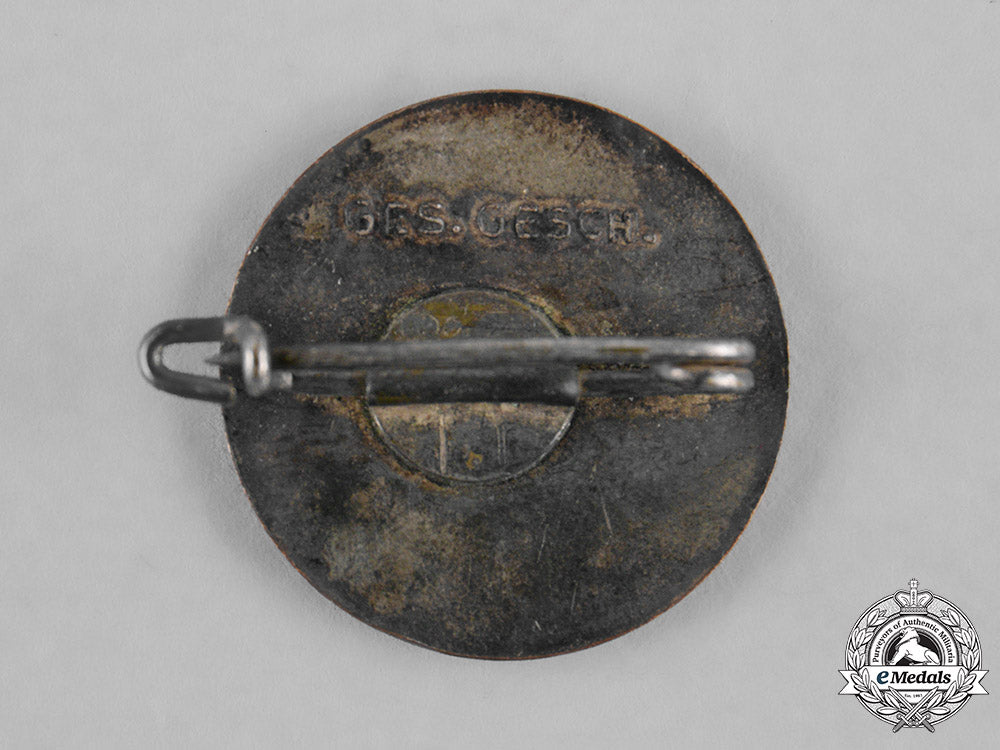 germany,_dj._a_membership_pin_m19_9432