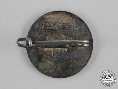 germany,_dj._a_membership_pin_m19_9432