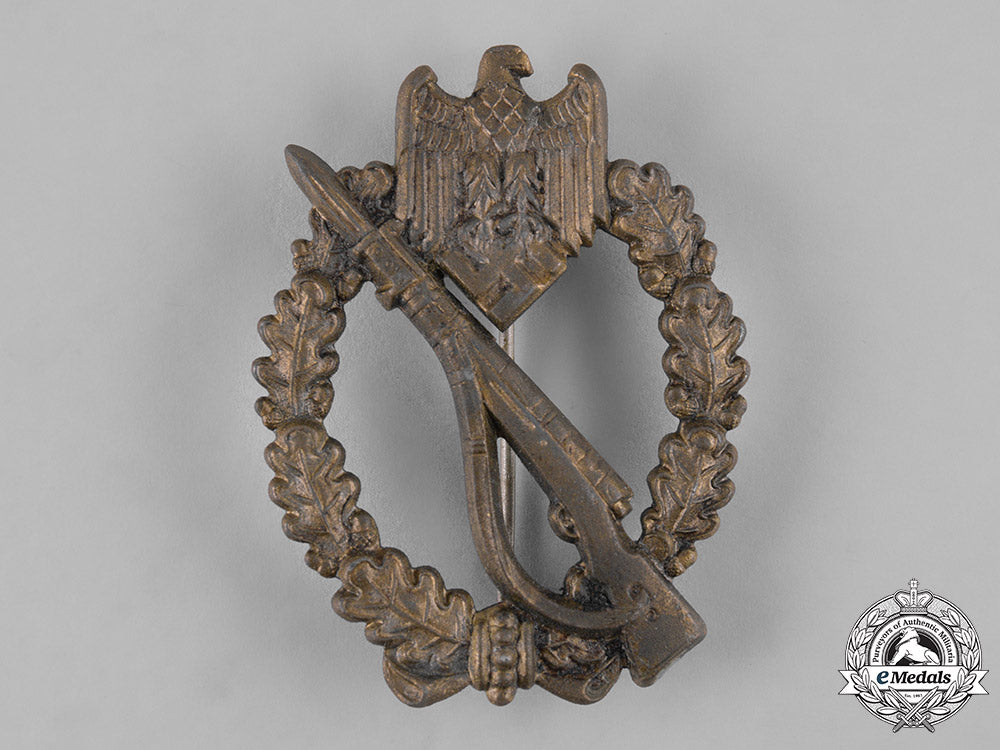 germany,_wehrmacht._a_bronze_grade_infantry_assault_badge_m19_9442