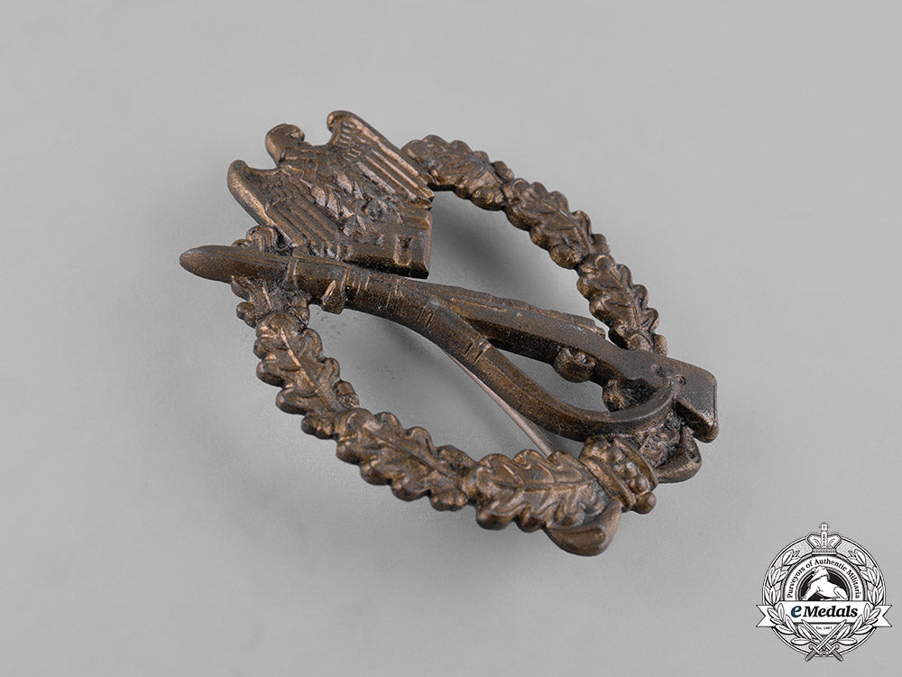 germany,_wehrmacht._a_bronze_grade_infantry_assault_badge_m19_9444