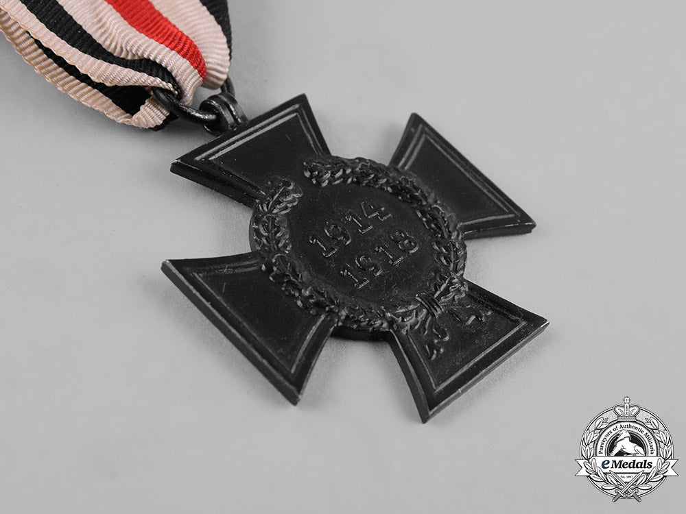 germany,_third_reich._a_lot_of_honour_crosses_of_the_world_war1914/1918_for_widows_m19_9567