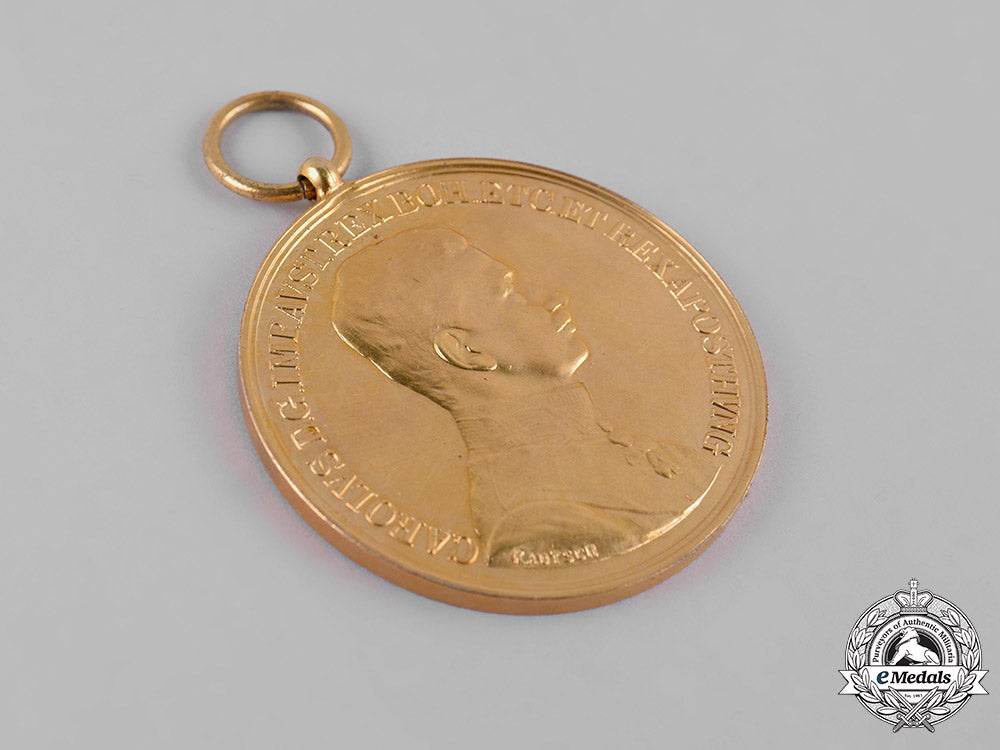 austria,_imperial._a_bravery_medal,_gold_grade,_by_heinrich_kautsch,_c.1917_m19_9584_1