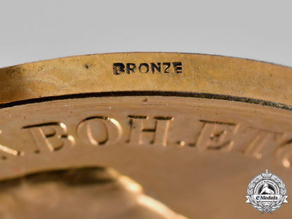 austria,_imperial._a_bravery_medal,_gold_grade,_by_heinrich_kautsch,_c.1917_m19_9585_1