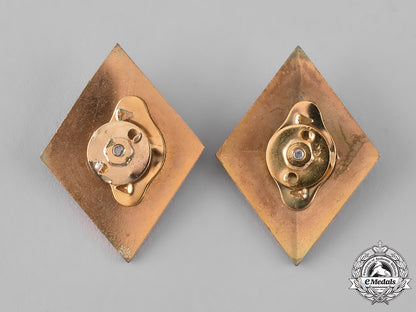 spain,_fascist_state._a_lot_of_spanish_army_and_air_force_insignia_m19_9801