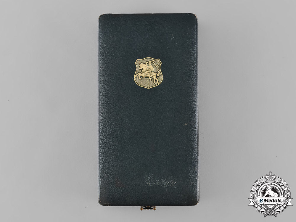 lithuania,_republic._an_order_of_grand_duke_gediminas,_i_class_case,_by_hugeunin_frères_m19_9833_1
