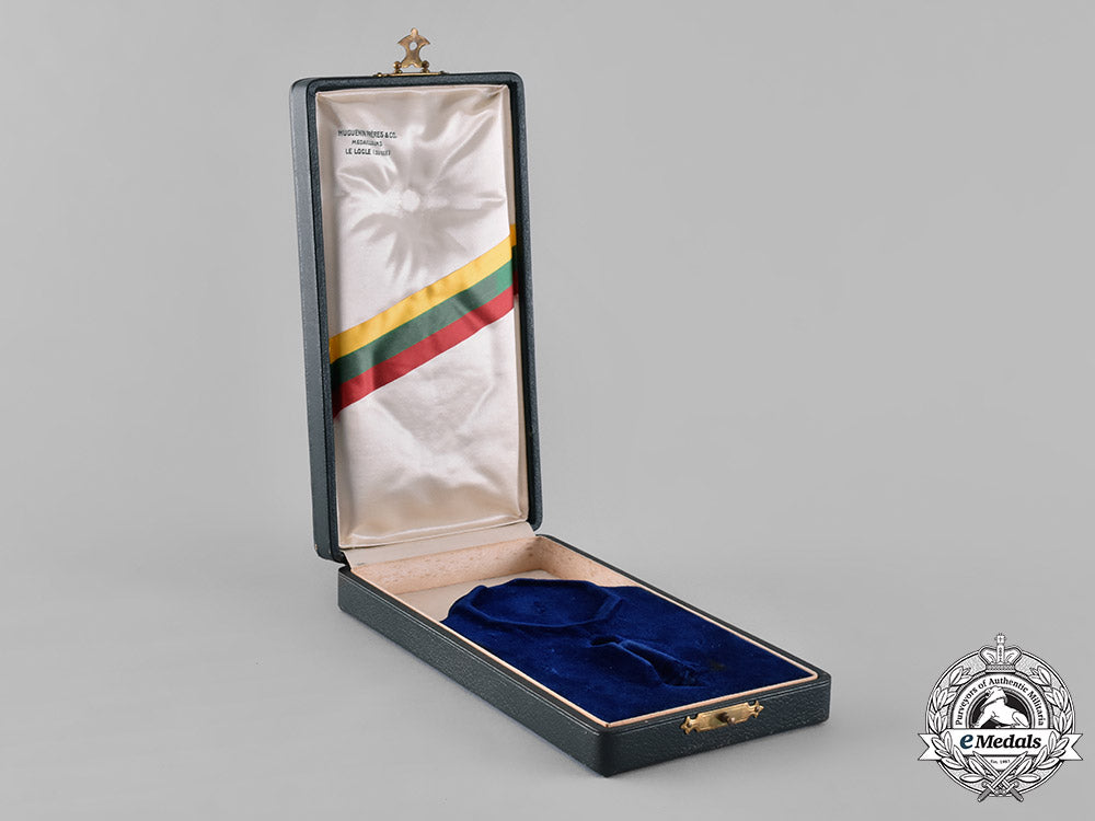 lithuania,_republic._an_order_of_grand_duke_gediminas,_i_class_case,_by_hugeunin_frères_m19_9836_1