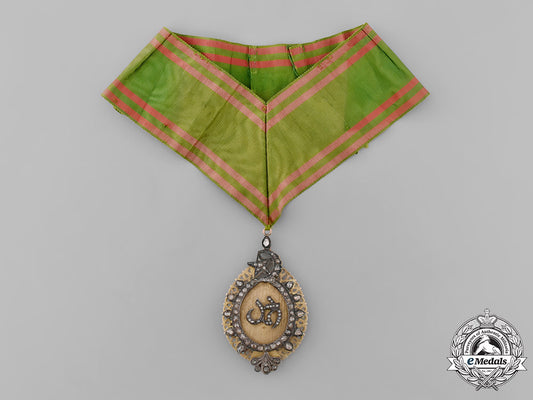 tunisia,_ahmad_i_ibn_mustafa._an_order_of_glory,_commander_in_gold&_diamonds,_c.1850_m19_9843_1_2
