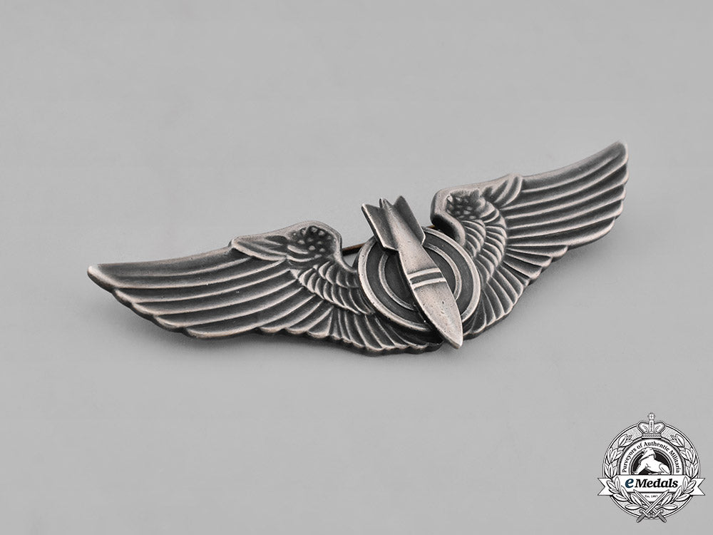 united_states._an_army_air_force_bombardier_badge_m19_9898