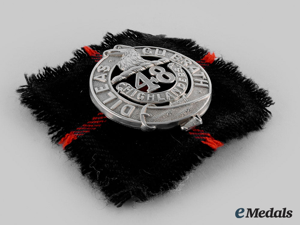 canada,_commonwealth._a48_th_highlanders_of_canada_glengarry_badge_m20_00078