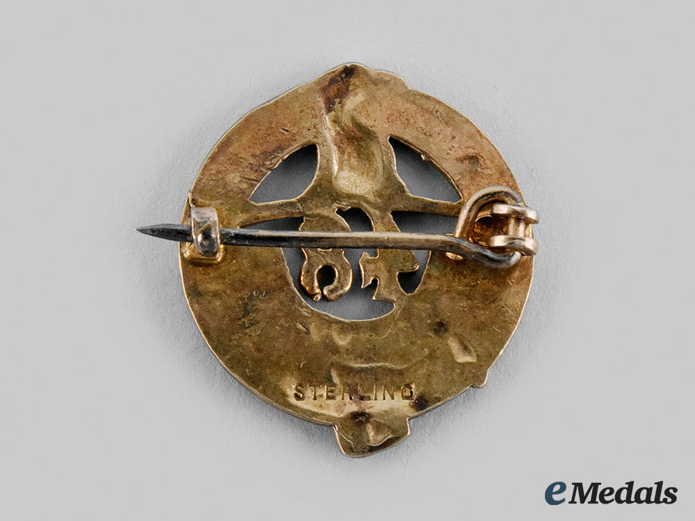 canada,_cef._a48_th_highlanders_of_canada_sweetheart_badge_m20_00083