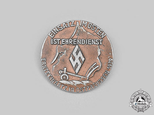 germany,_third_reich._a1939_national_socialsit_students’_league_east_prussian_harvest_badge,_by_paulmann&_crone_m20_001_mnc3336_1