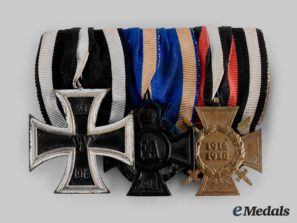 germany,_imperial._an_oldenburg_friedrich_august_cross_award_group_m20_00444_1