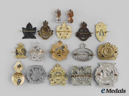 canada,_commonwealth._a_lot_of_seventeen_ontario_themed_regimental_badges_m20_00491_1_1
