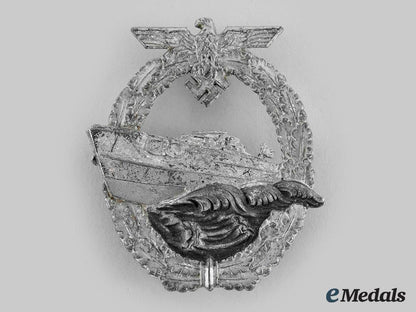 germany,_kriegsmarine._an_e-_boat_war_badge,_i_i_pattern,_by_schwerin_m20_00714_2_1_1_1
