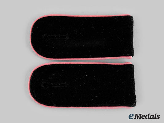 germany,_heer._a_set_of_heer_panzer_enlisted_personnel_shoulder_straps,_mint_m20_00718