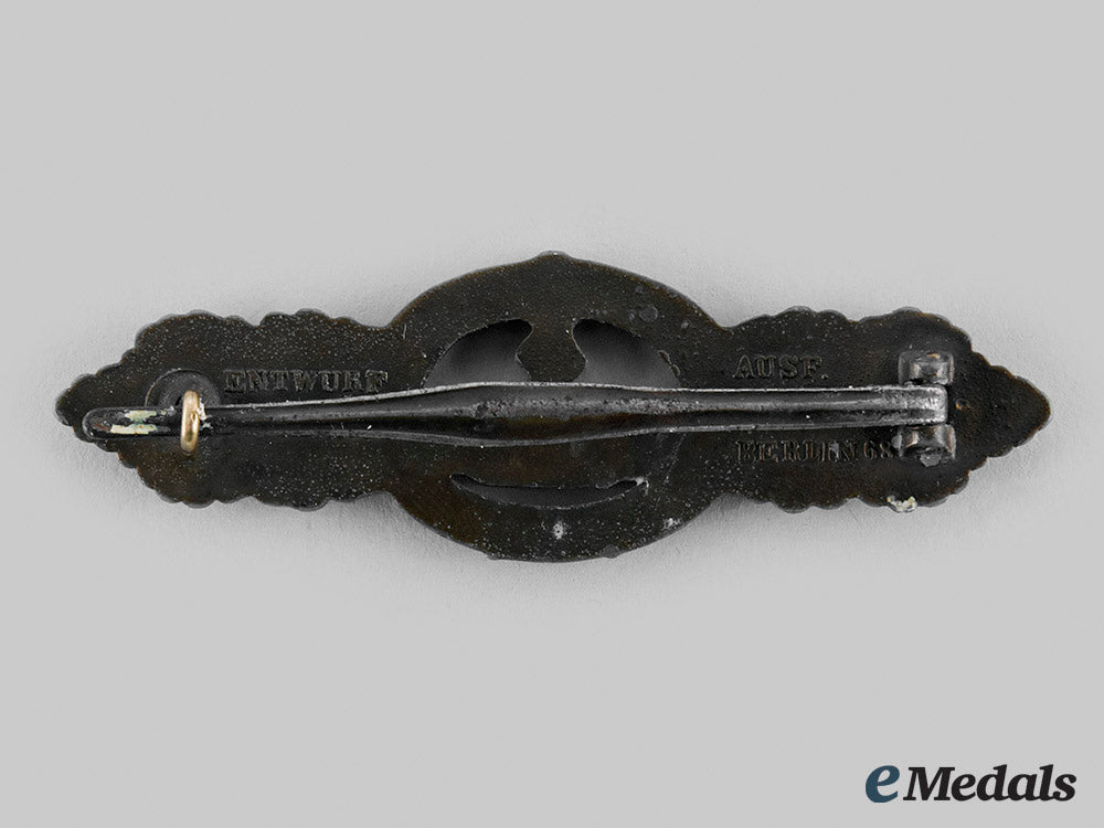 germany,_kriegsmarine._a_u-_boat_clasp,_bronze_grade,_by_schwerin_m20_00721_2_1_1
