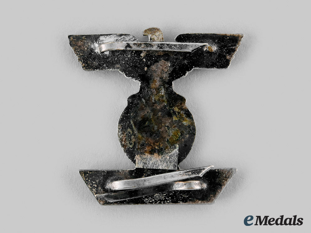 germany,_wehrmacht._a_clasp_to_the1939_iron_cross,_ii_class,_type_ii_m20_00844