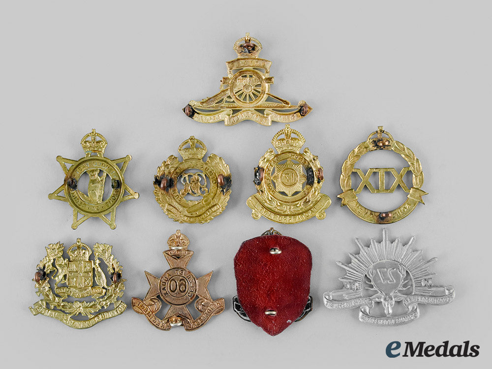 australia._a_lot_of_nine_cap_badges_m20_00857_1