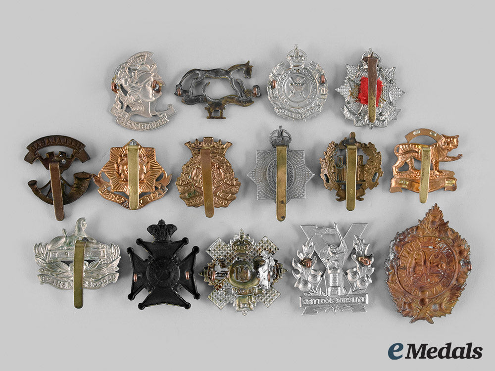 united_kingdom._a_lot_of_fifteen_cap_and_glengarry_badges_m20_00866_2