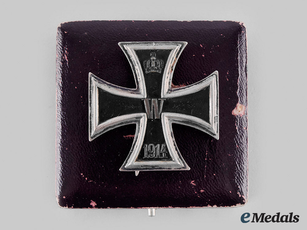 germany,_imperial._a1914_iron_cross,_i_class_with_case,_by_carl_dillenius_m20_01014