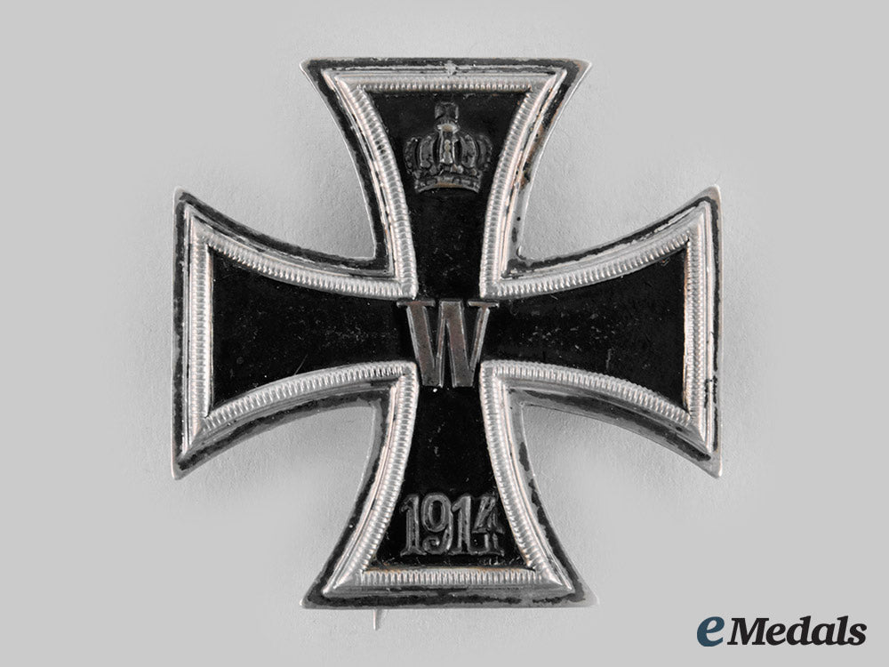 germany,_imperial._a1914_iron_cross,_i_class_with_case,_by_carl_dillenius_m20_01015