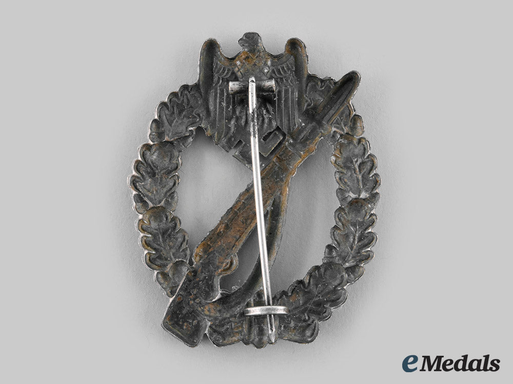 germany,_wehrmacht._an_infantry_assault_badge,_silver_grade_m20_01134