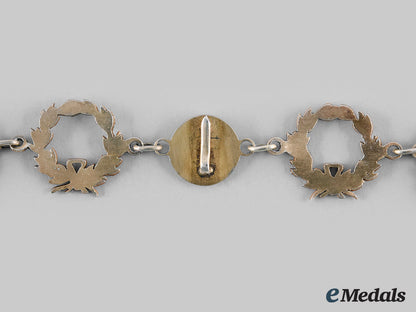 portugal,_republic._an_order_of_st._james_of_the_sword(_gcse),_collar,_by_pinhão_m.,_c.1950_m20_01244_1_1