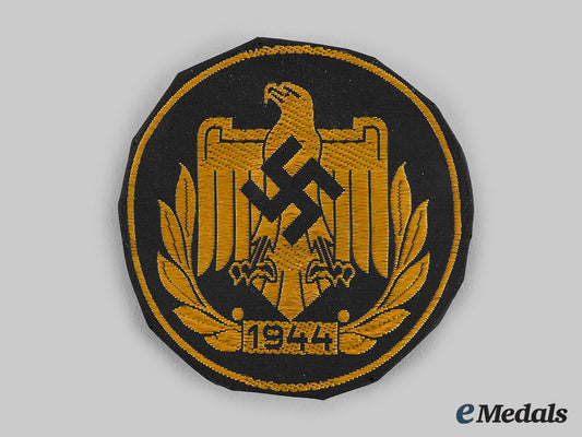 germany,_nsrl._a1944_nsrl_sports_badge,_gold_grade,_cloth_version_m20_01357_3_1