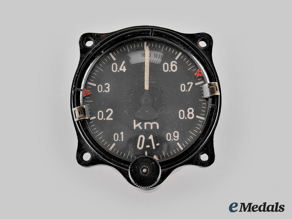 germany,_luftwaffe._a_fl22322_altitude_meter_for_late-_war_fighter_planes,_c.1944_m20_01402_2
