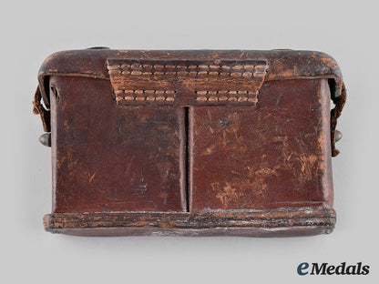 japan,_imperial._an_arisaka_cartridge_pouch_m20_01445_2