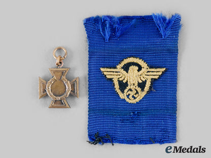 germany,_third_reich._a_border_protection_long_service_cross,_with_miniature_m20_01634