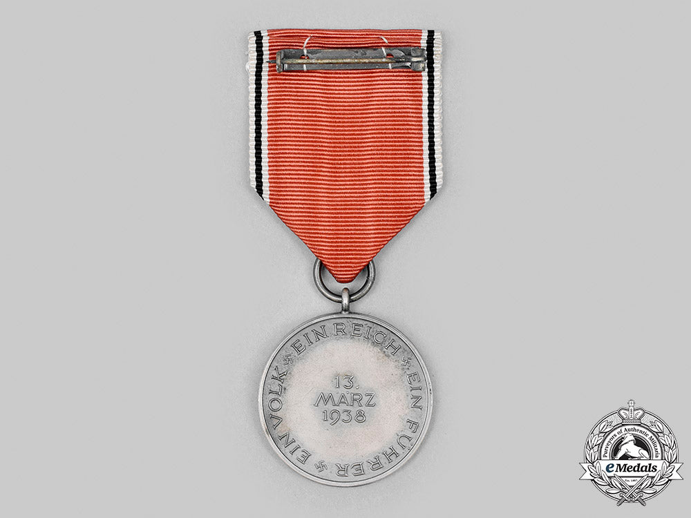 germany,_wehrmacht._an_anschluss_medal,_with_case_m20_082_mnc4080