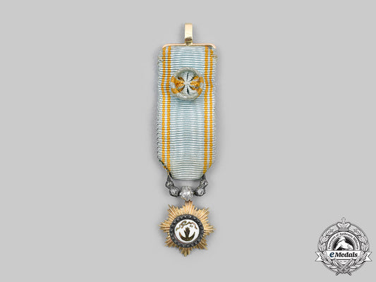 french,_colonial._an_order_of_anjouan,_grand_officer_miniature_in_gold_and_diamonds,_m20_1049m20_037_mnc0353_1