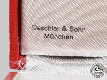 germany,_third_reich._a_civil_service40_years_long_service_award,_with_case,_by_deschler&_sohn_m20_111_mnc3997