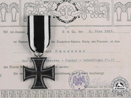 germany,_imperial._a1914_iron_cross_ii_class_by_neun_with_award_document_to_leutnant_hausmann_m20_114_emd5019