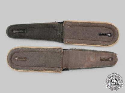 germany,_heer._a_lot_of_infantry_shoulder_straps_m20_1180m20_1121_mnc2494