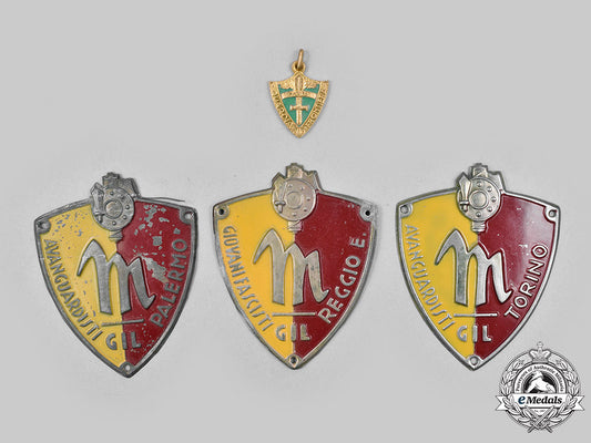 italy,_kingdom._a_lot_of_three_gil(_gioventu_italiana_del_littorio)_fascist_youth_sleeve_badges_m20_1418_mnc3595_1