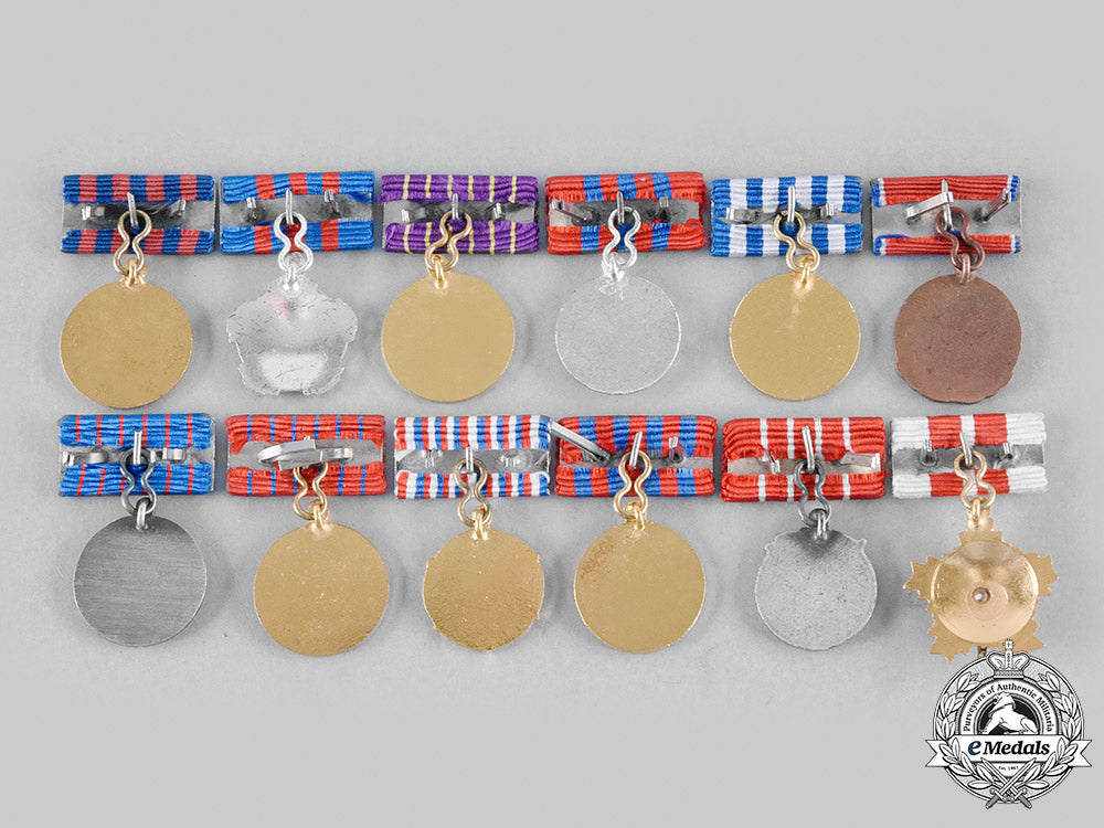 yugoslavia,_socialist_federal_republic._lot_of_twelve_miniature_orders_and_medals_m20_147_emd5835_1