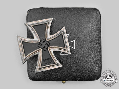 germany,_wehrmacht._a1939_iron_cross_i_class,_with_case,_by_rudolf_souval_m20_1699_mnc5595