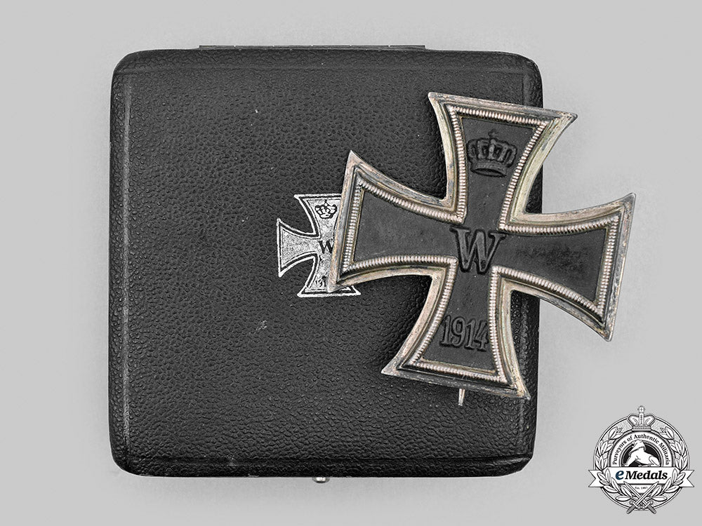 germany,_imperial._a1914_iron_cross_i_class,_with_case,_by_ko_m20_1707_mnc5614
