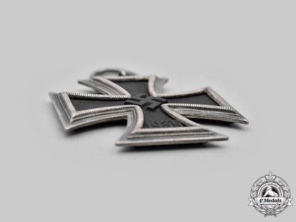 germany,_wehrmacht._a1939_iron_cross_ii_class,_by_klein&_quenzer_m20_1752_mnc5712