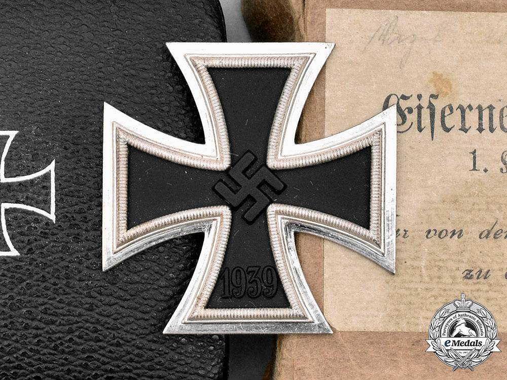 germany,_wehrmacht._a1939_iron_cross_i_class,_with_case,_by_wilhelm_deumer_m20_1767_mnc5737