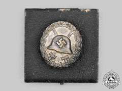 Germany, Wehrmacht. A Silver Grade Wound Badge, First Pattern, With Case