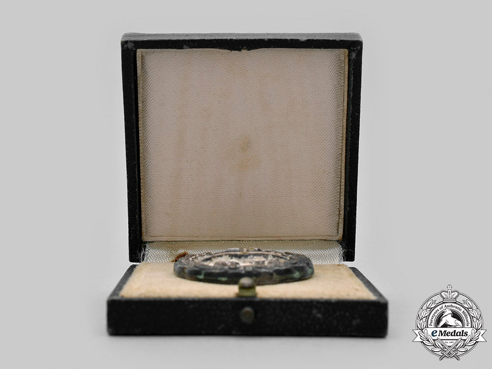 germany,_wehrmacht._a_silver_grade_wound_badge,_first_pattern,_with_case_m20_1809_mnc5839