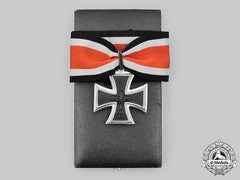 Germany, Federal Republic. A Knight’s Cross Of The Iron Cross, With Case, Early 1957 Version