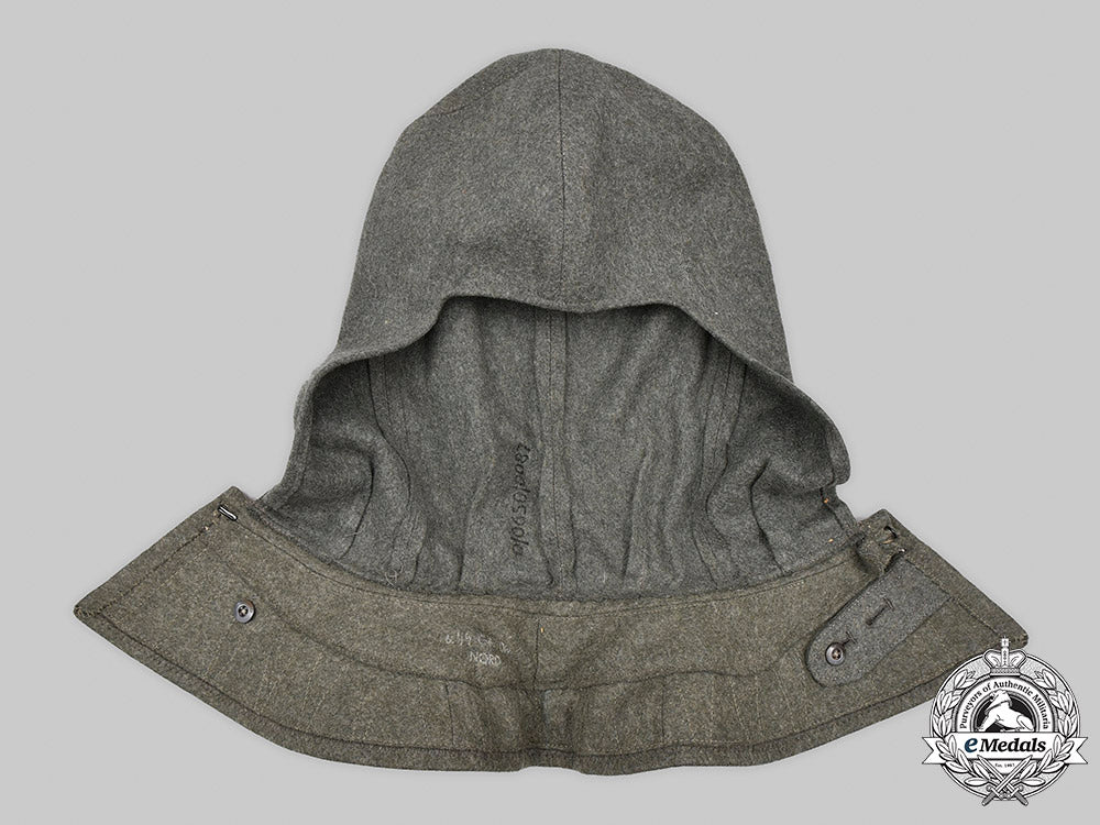 germany,_ss._a_removable_greatcoat_hood,6_th_ss_mountain_division_nord,_by_r.&_a._becker_m20_1907_mnc6382_1