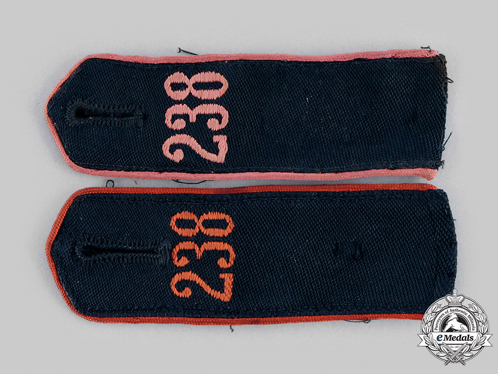 germany,_hj._a_pair_of_hj_shoulder_straps,_rzm_tagged_m20_1937_emd0532_1