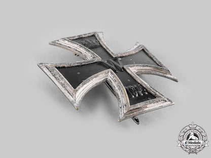germany,_imperial._a1914_iron_cross_i_class_with_document_to_leutnant_adam_gotz_m20_212_emd6372