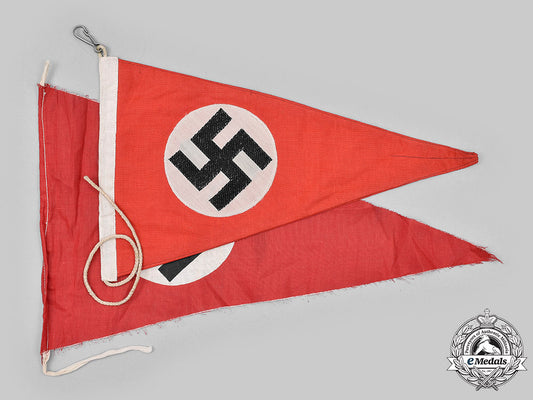 germany,_nsdap._a_pair_of_nsdap_flag_pennants_m20_2145_mnc7204_1