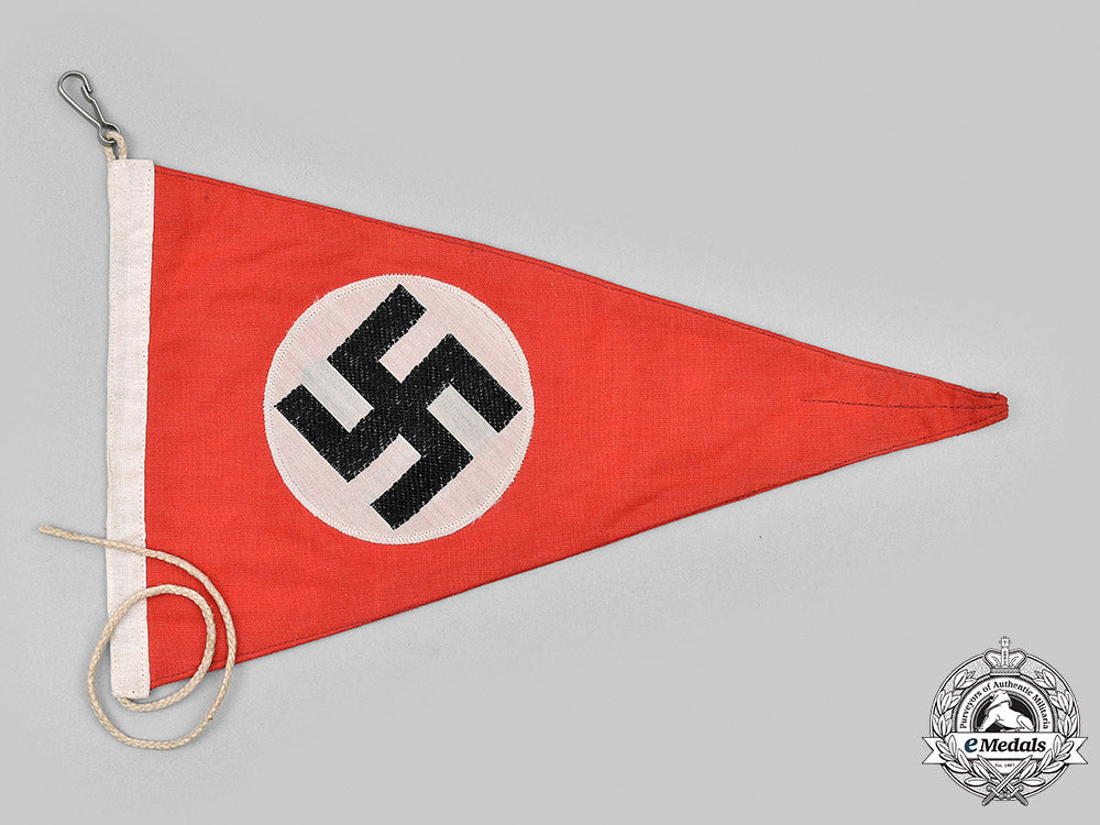 germany,_nsdap._a_pair_of_nsdap_flag_pennants_m20_2146_mnc7210_1